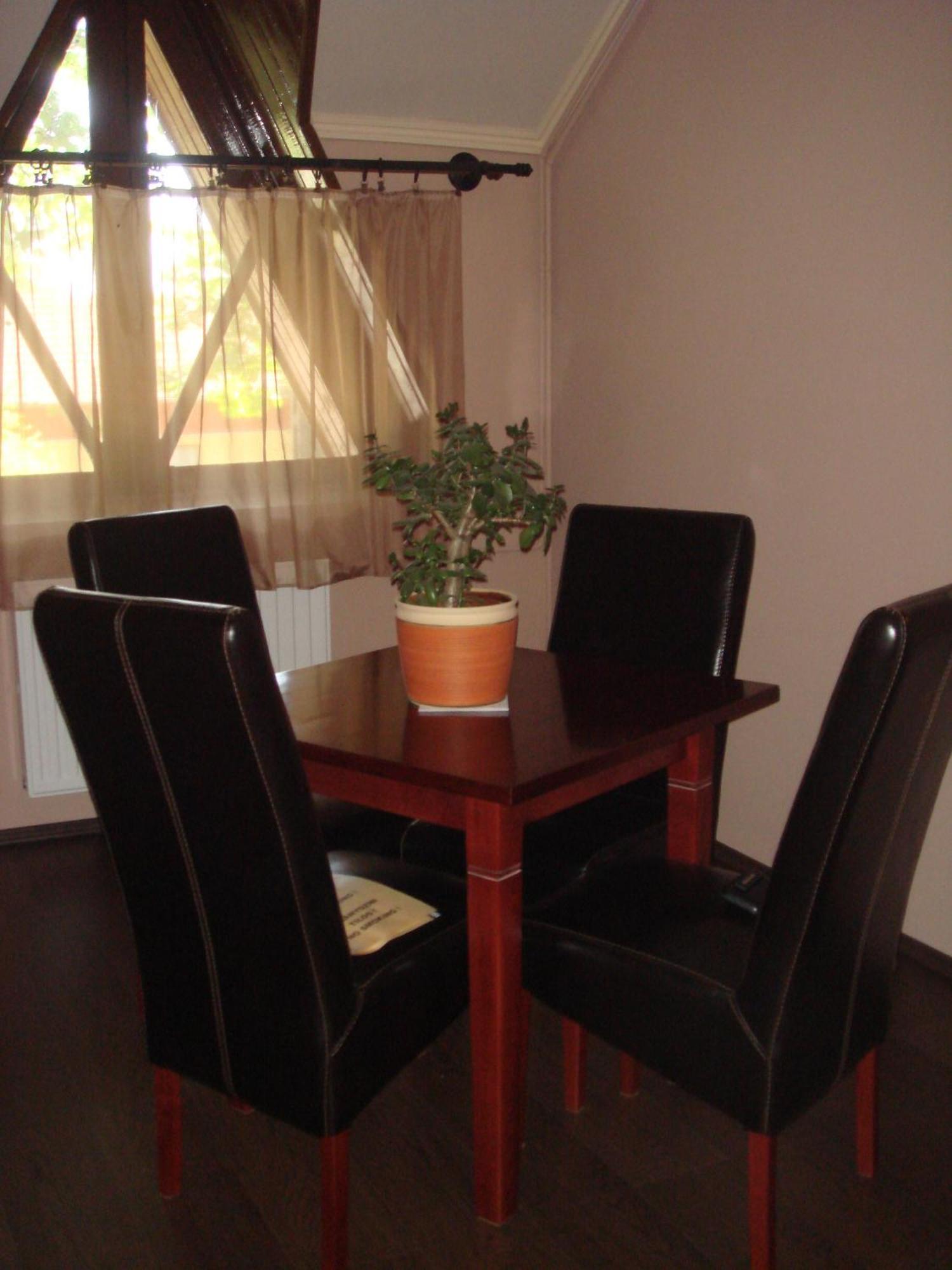 Platan Panzio Bed & Breakfast Nagyszenas Dış mekan fotoğraf