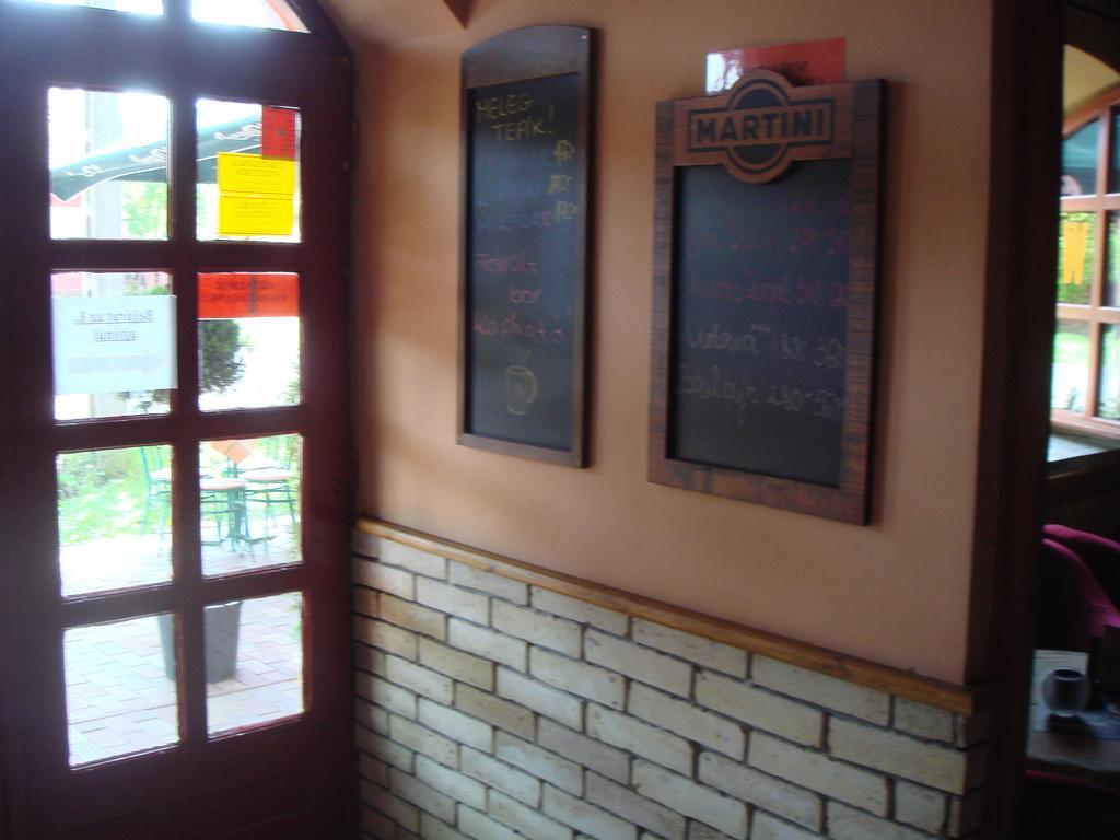 Platan Panzio Bed & Breakfast Nagyszenas Dış mekan fotoğraf